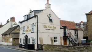 Sandsend Pubs