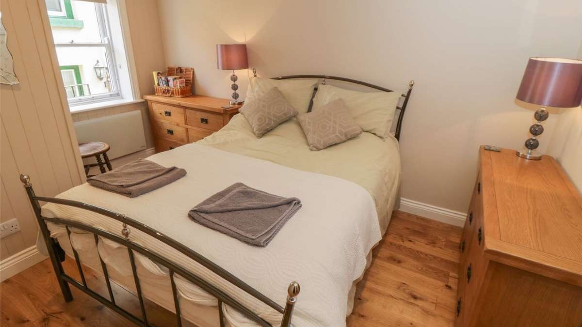 Grimes Nook Holiday Cottage in Staithes