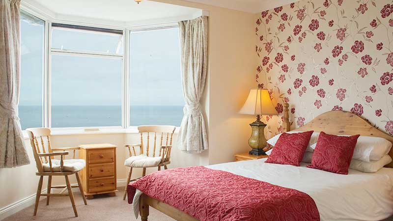 The Seacliffe Hotel in Whitby with sea views