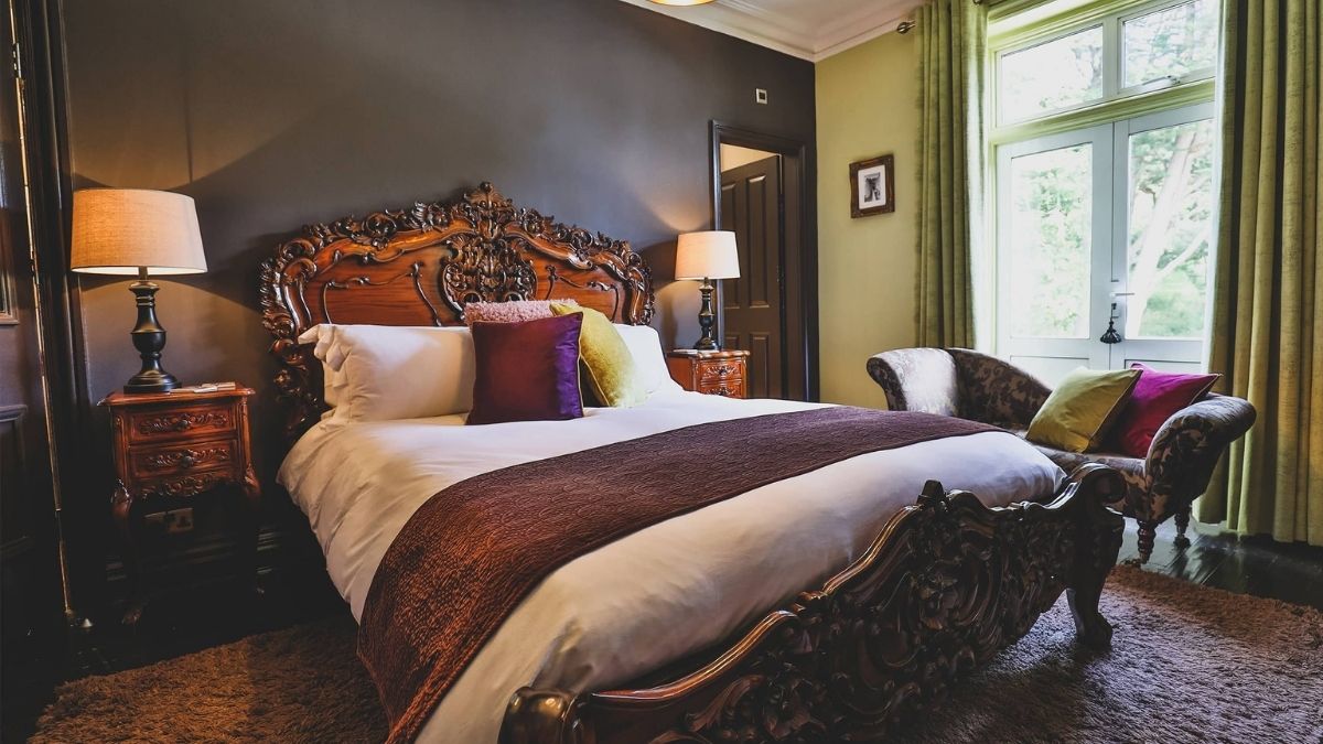Whitby bed and breakfast with parking