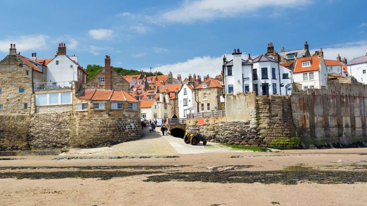 Robin Hoods Bay Parking