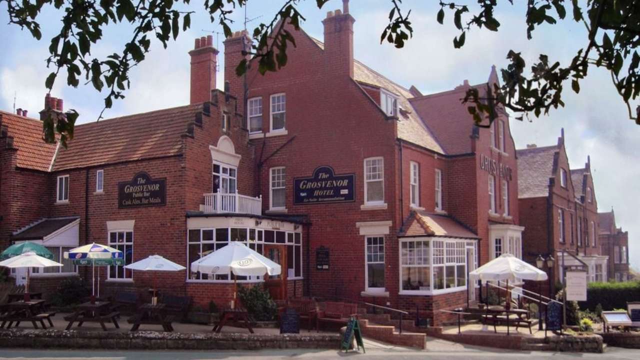Grosvenor Hotel & Restaurant in Robin Hood's Bay