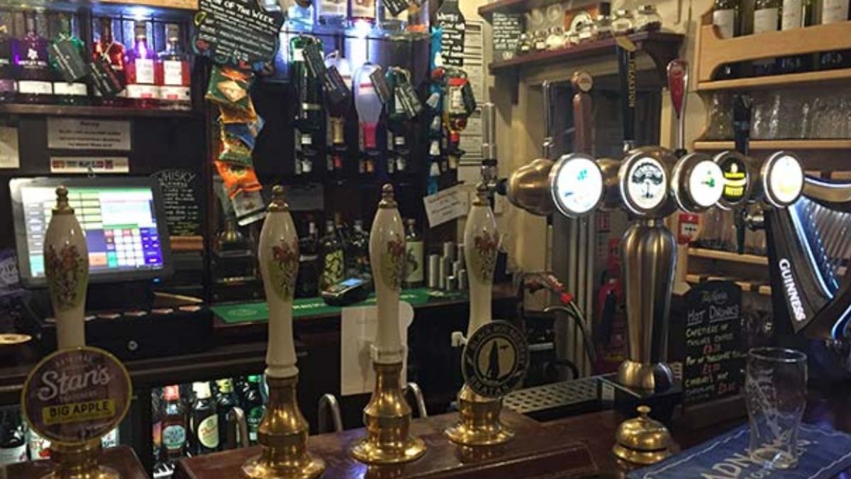 Black Horse Bar