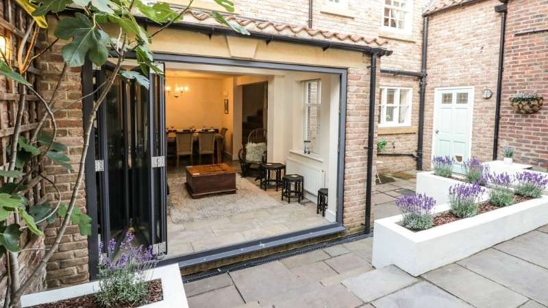 Stewart House luxury Whitby holiday cottage