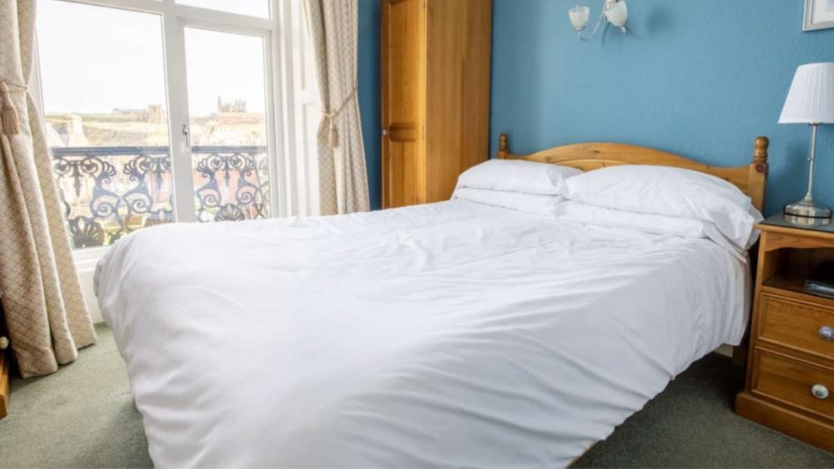 No7 Guesthouse with sea views in Whitby