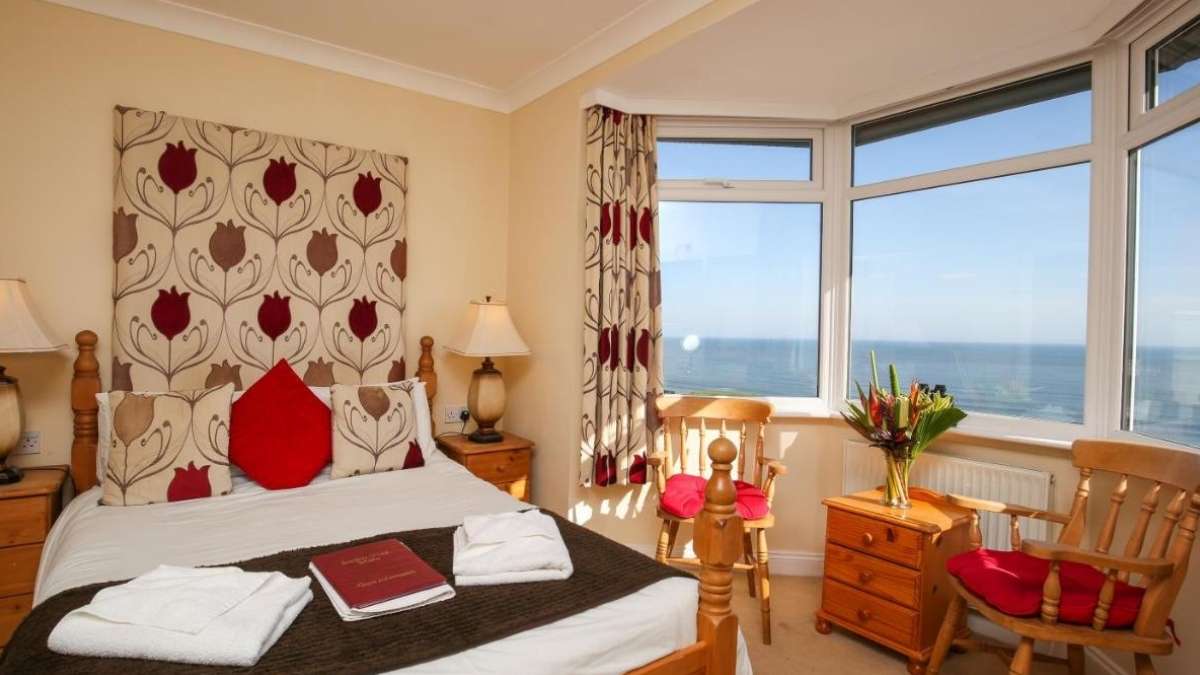 The Seacliffe Dog & Pet Friendly Hotel in Whitby