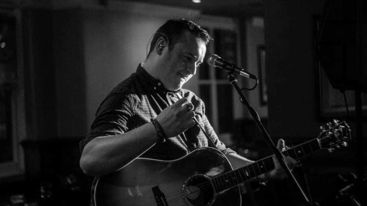The Little Angel Pub with Live Music in Whitby