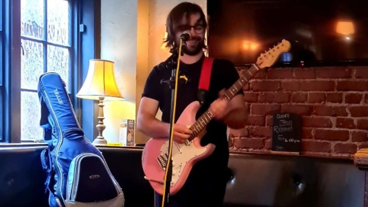 The Station Inn offers live music in Whitby