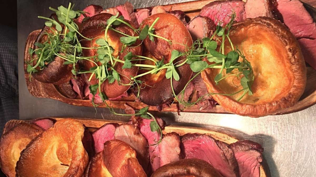 The White Horse and Griffin is a popular place for Sunday Lunch in Whitby