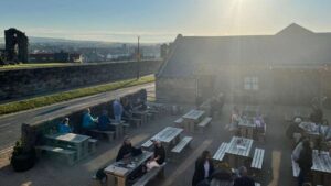 Whitby Pubs With Outdoor Seating