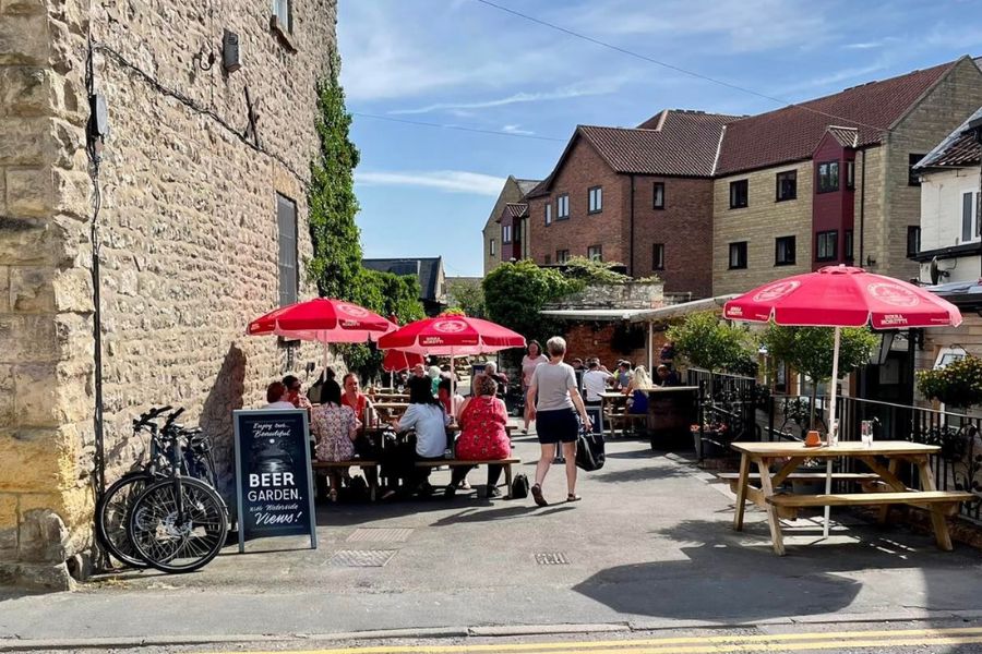 The Rose Inn. The Rose Inn.