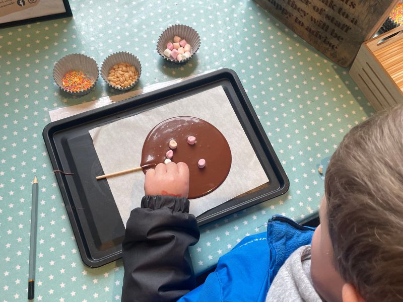 Making a chocolate lollipop