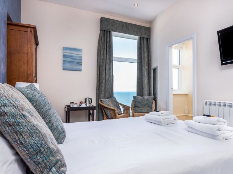 Riviera Guesthouse