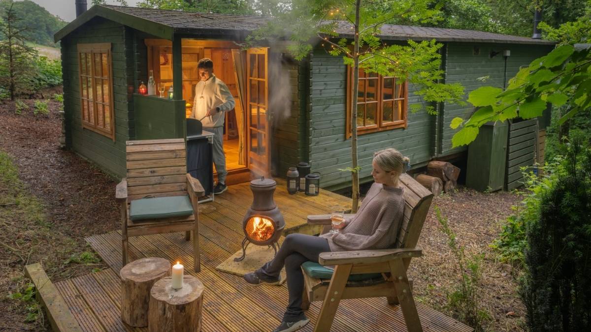 Whitby Log Cabins Header