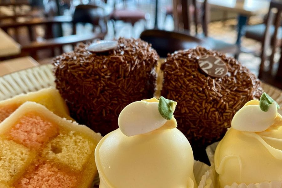 Botham's cakes. Botham's cakes.